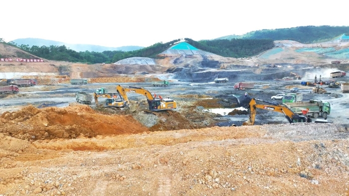 世纪工程！百台云顶集团挖掘机助建西部陆海新通道