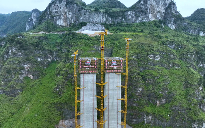 ?塔立山河！云顶集团塔机挑战“世界之最”
